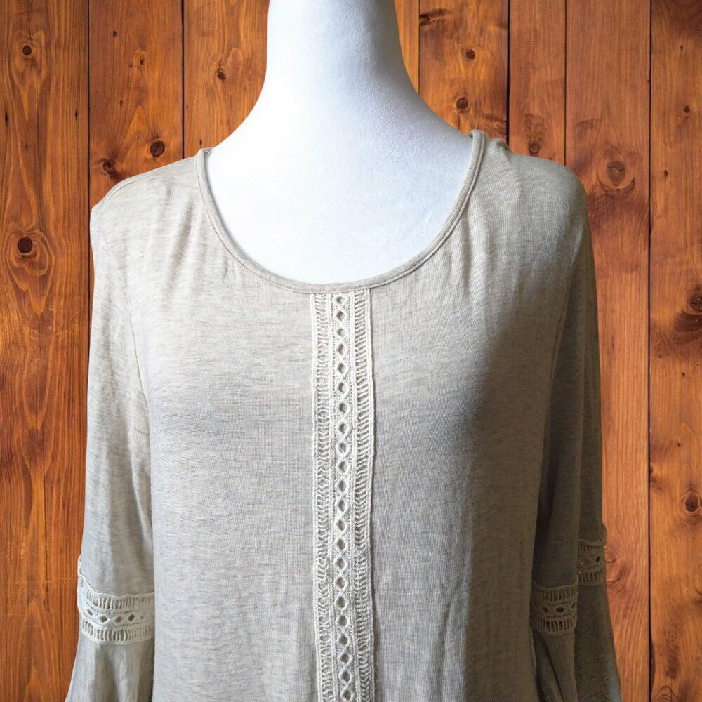 Alya Anthropologie Women's Small 3/4 Bell Sleeve Crochet Ruffle Pullover Blouse - Picture 2 of 7